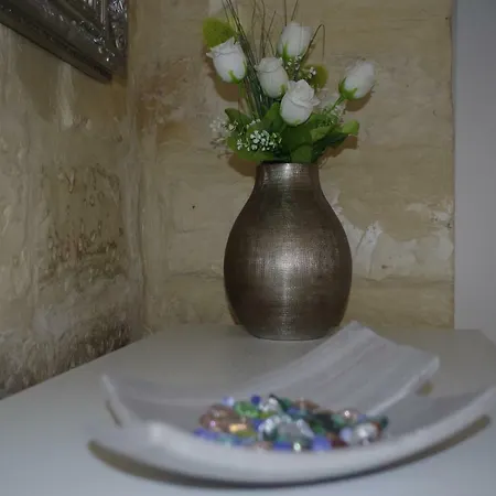 Ferrante D'aragona Bed and Breakfast Λέτσε